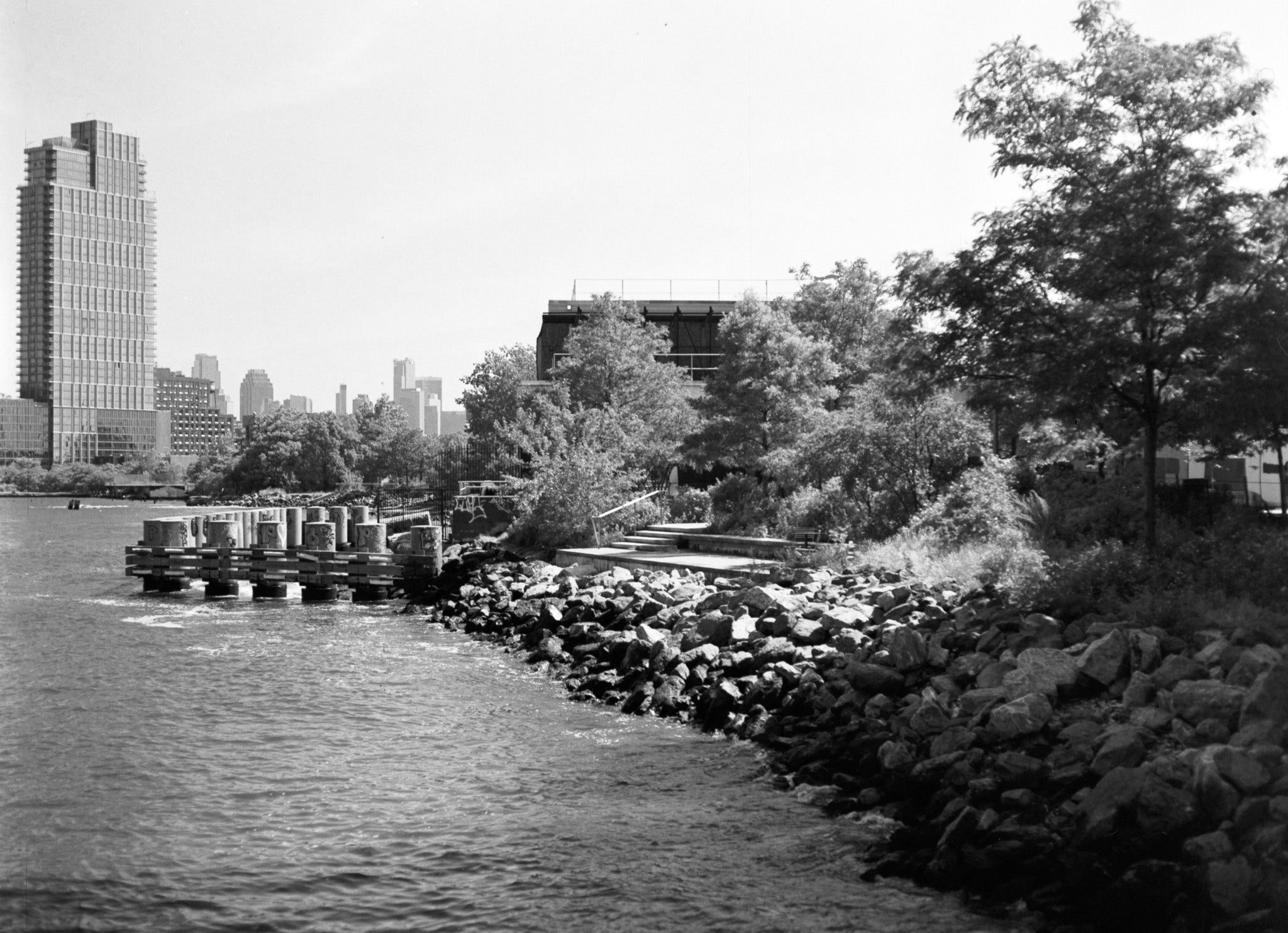 Agfa Aviphot Pan 200 Infrared  | Infrared Black & White Film